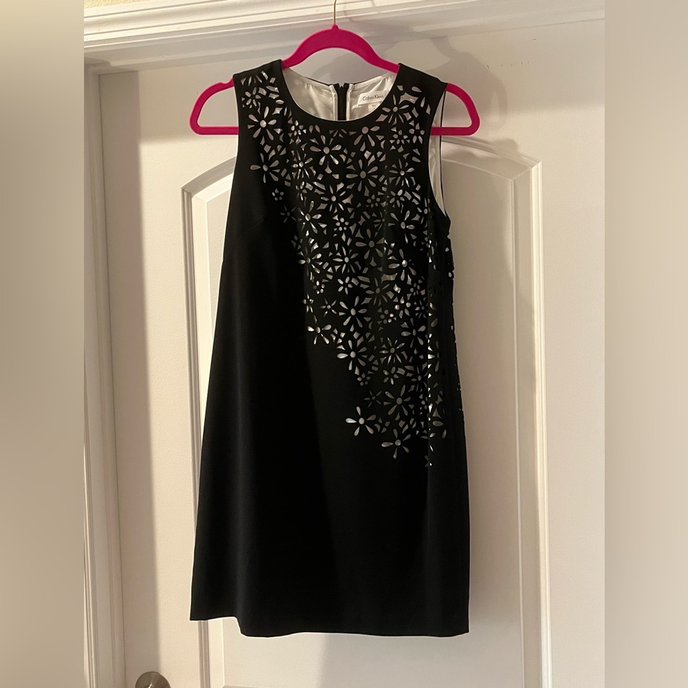 Calvin Klein cut out flower dress size 4